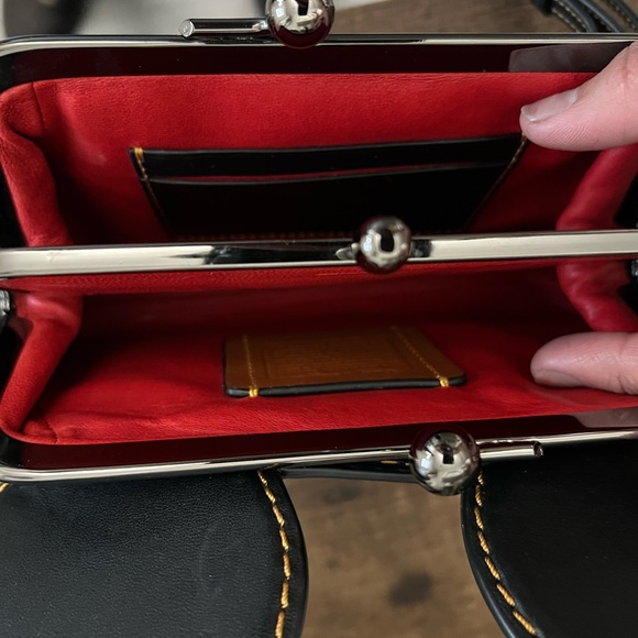 Black Leather Mouse Ear Crossbody Bag - Picture 4 of 7